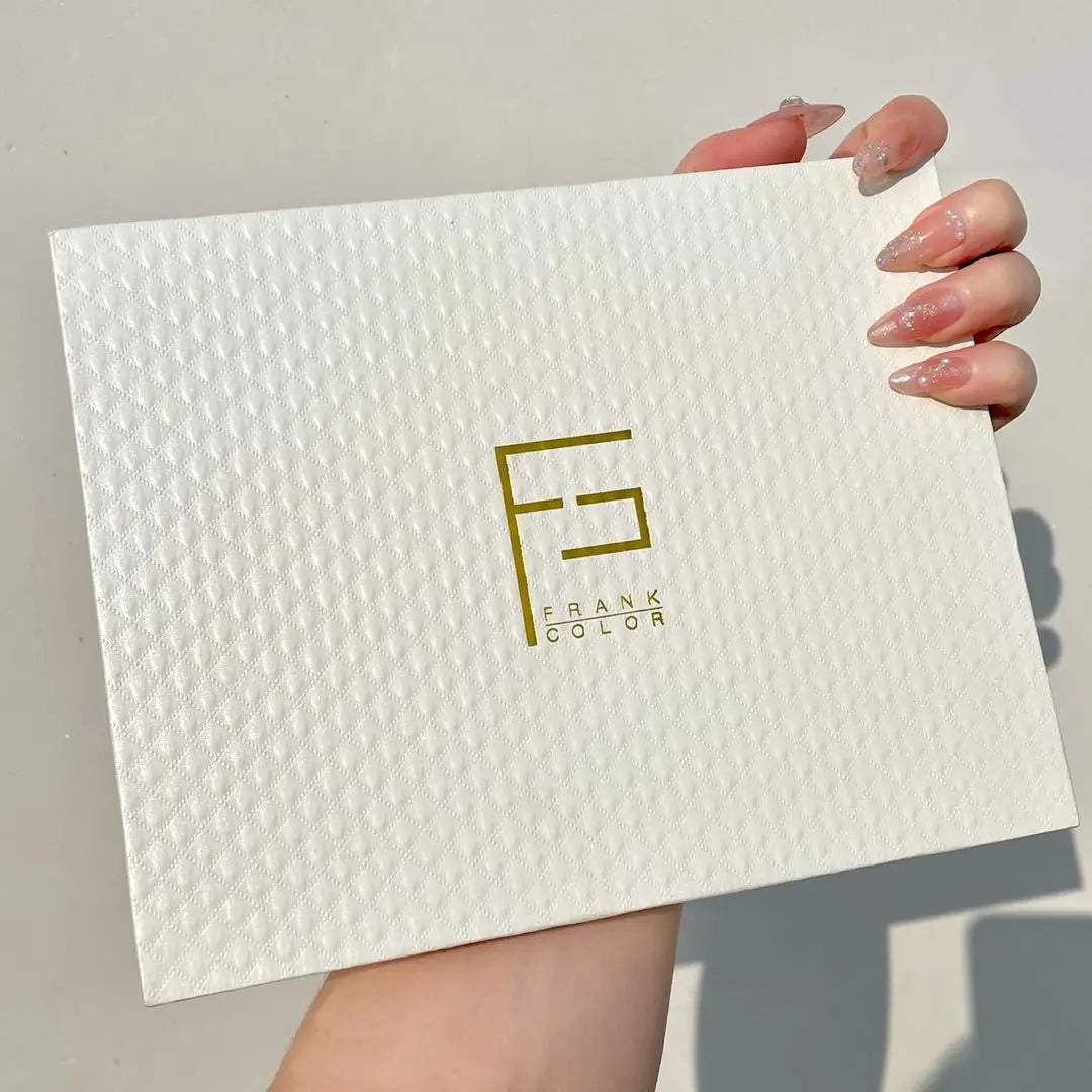 26-Color Matte & Highlighter Eyeshadow Palette