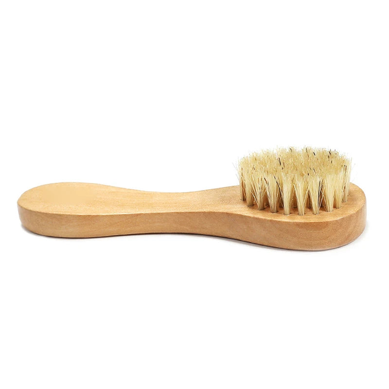 Natural Bristle Facial Exfoliating Brush – Wooden Handle
